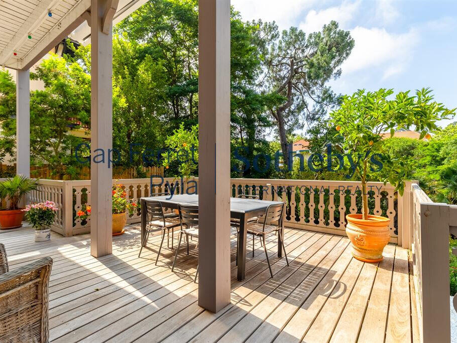 House Arcachon