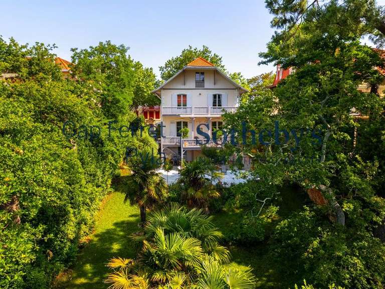 Maison Arcachon - 6 chambres - 302m²