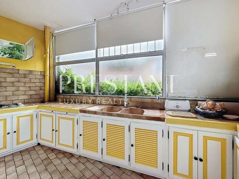 House Arcachon - 5 bedrooms - 204m²