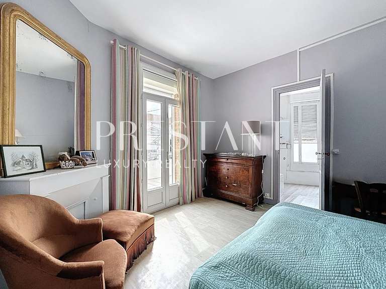 House Arcachon - 5 bedrooms - 204m²