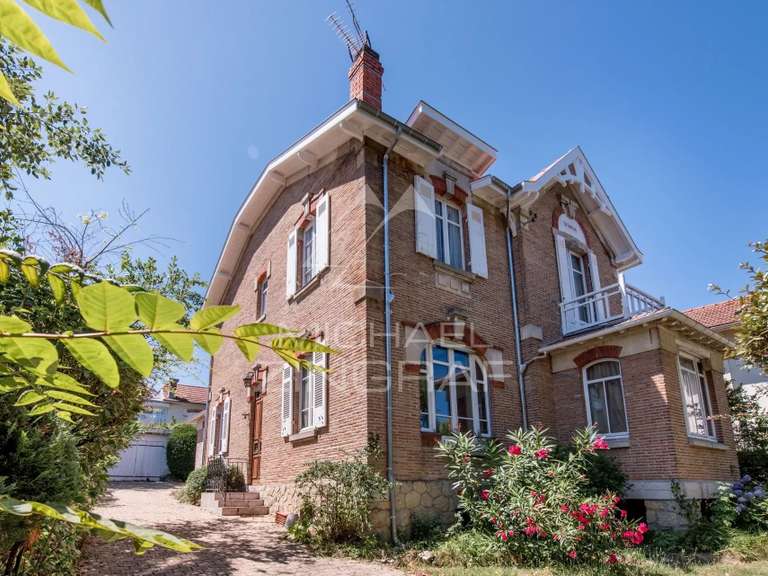 Maison Arcachon - 5 chambres - 240m²