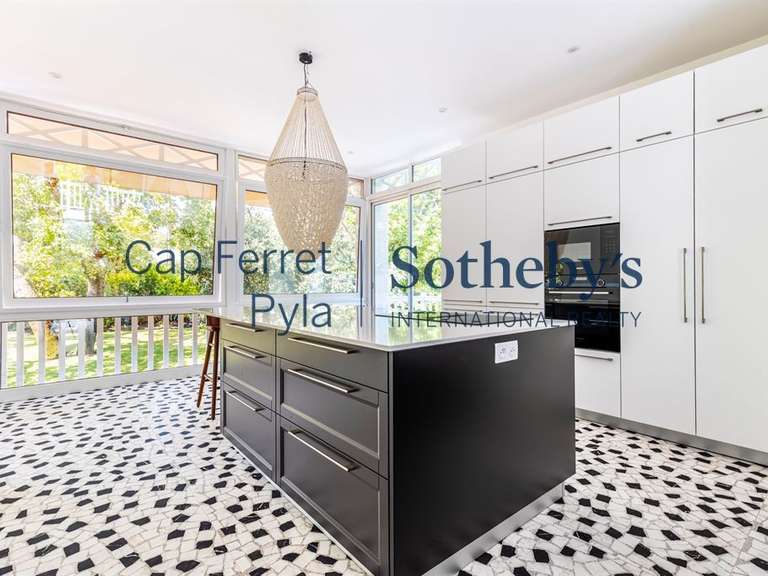 Maison Arcachon - 6 chambres - 289m²