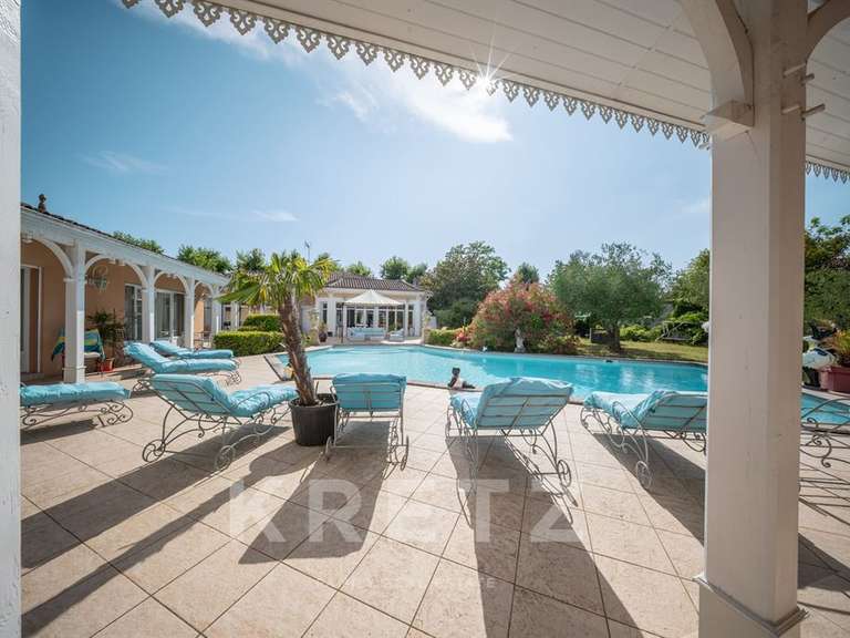Maison Arcachon - 8 chambres - 465m²