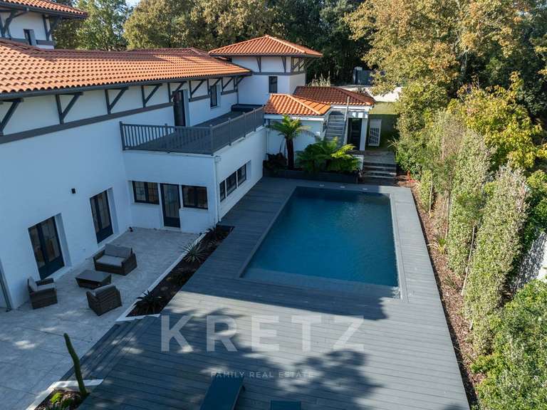Maison Arcachon - 6 chambres - 410m²