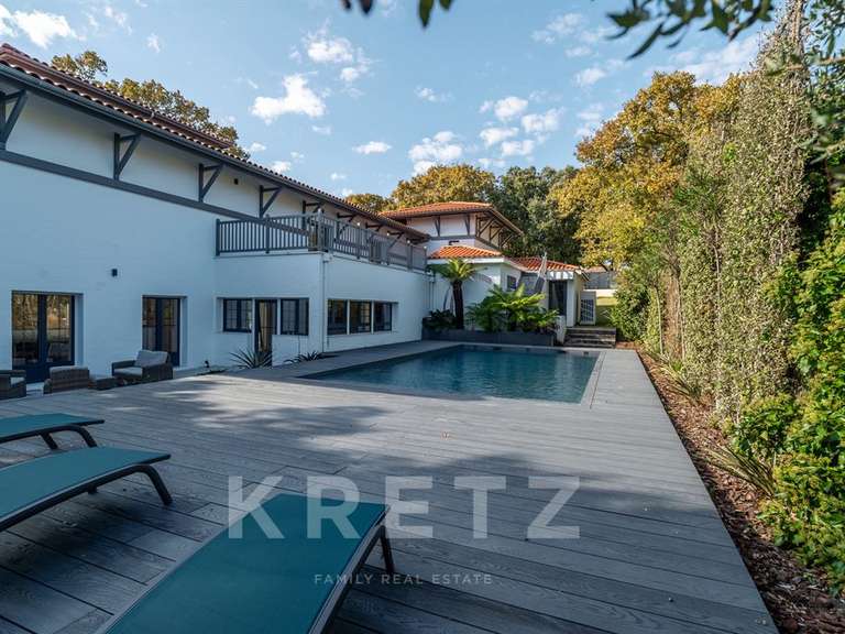 Maison Arcachon - 6 chambres - 410m²