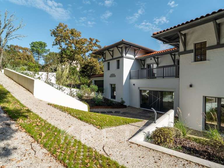 Maison Arcachon - 6 chambres - 410m²