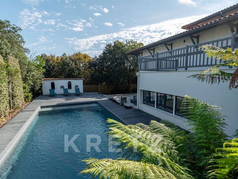 Maison Arcachon - 6 chambres - 410m²