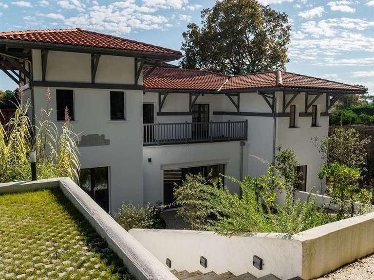 Maison Arcachon - 6 chambres - 410m²