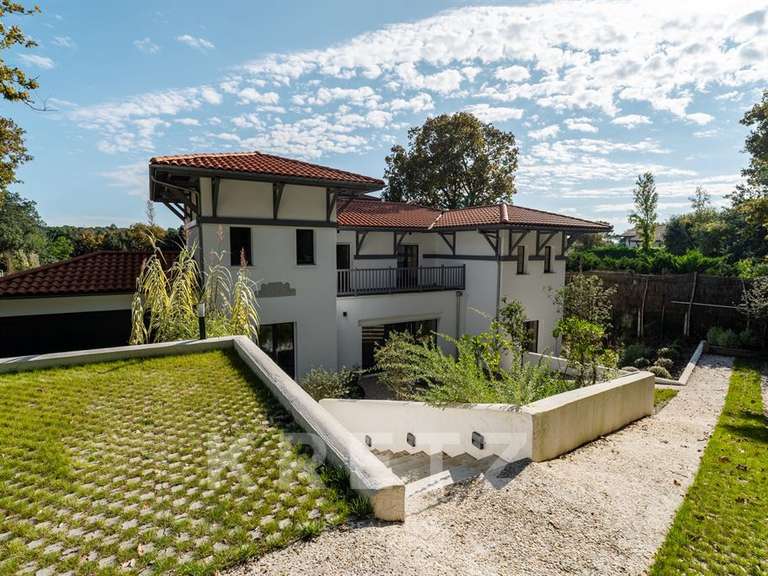Maison Arcachon - 6 chambres - 410m²