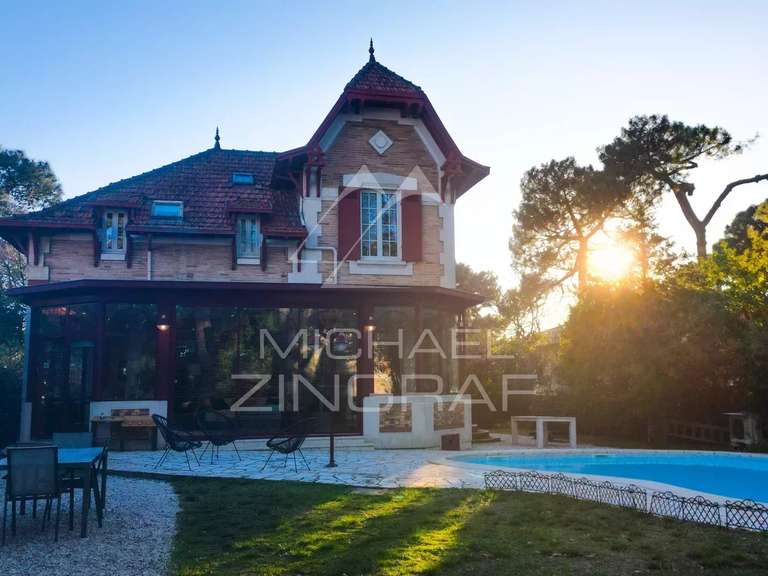 Maison Arcachon - 5 chambres - 196m²