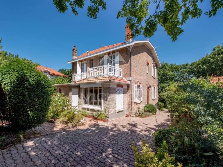 Maison Arcachon - 5 chambres - 240m²