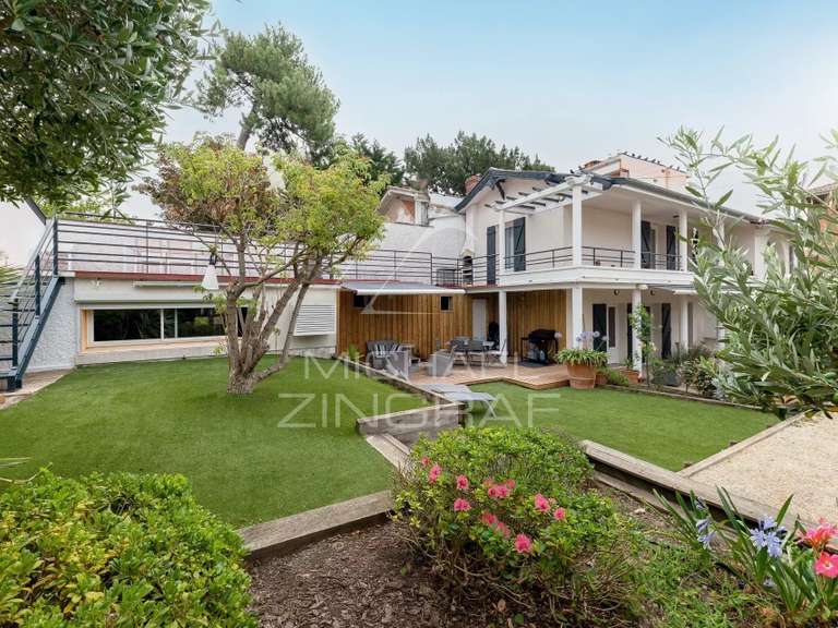 Maison Arcachon - 4 chambres - 149m²
