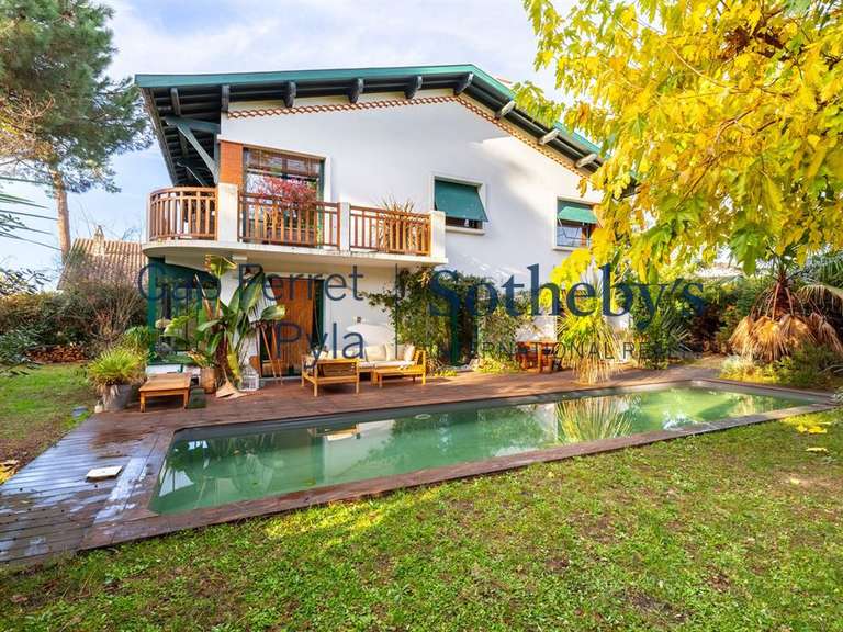 Maison Arcachon - 4 chambres - 195m²