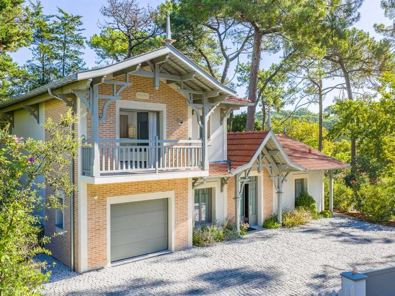 Maison Arcachon - 5 chambres - 223m²