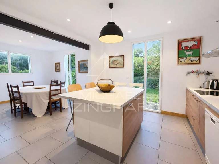 Maison Arcachon - 5 chambres - 187m²