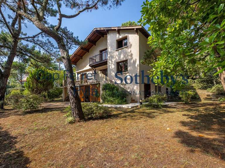 Maison Arcachon - 6 chambres - 236m²