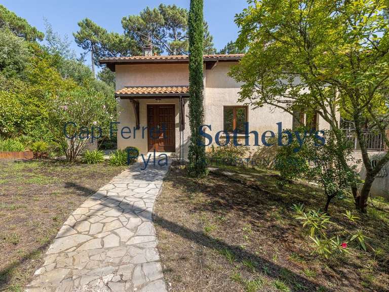 Maison Arcachon - 6 chambres - 236m²