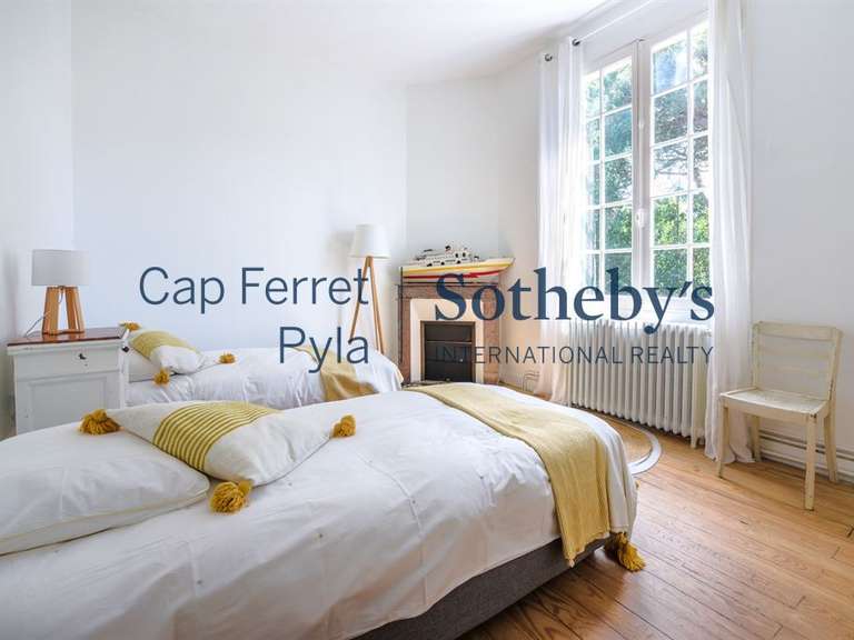 House Arcachon - 7 bedrooms - 221m²