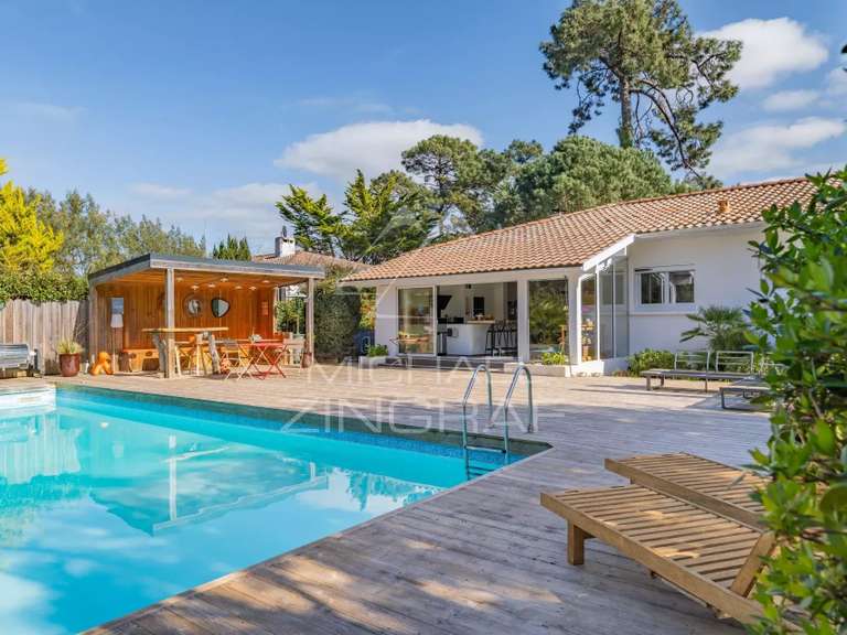Maison Arcachon - 4 chambres - 207m²