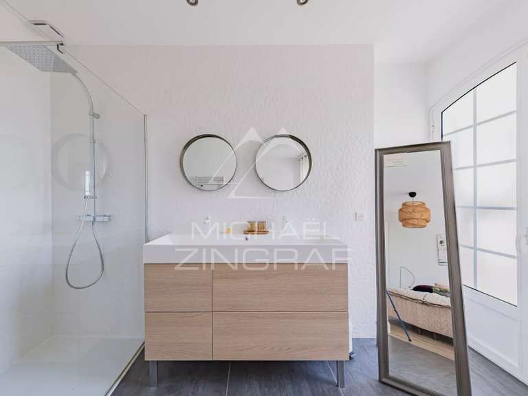 Maison Arcachon - 4 chambres - 207m²