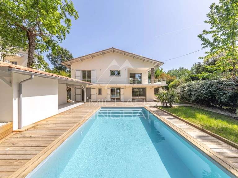 House Arcachon - 5 bedrooms - 202m²