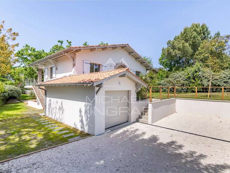 House Arcachon - 5 bedrooms - 202m²