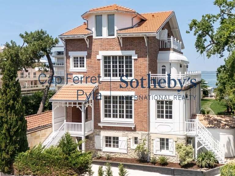 Maison Arcachon - 9 chambres - 472m²