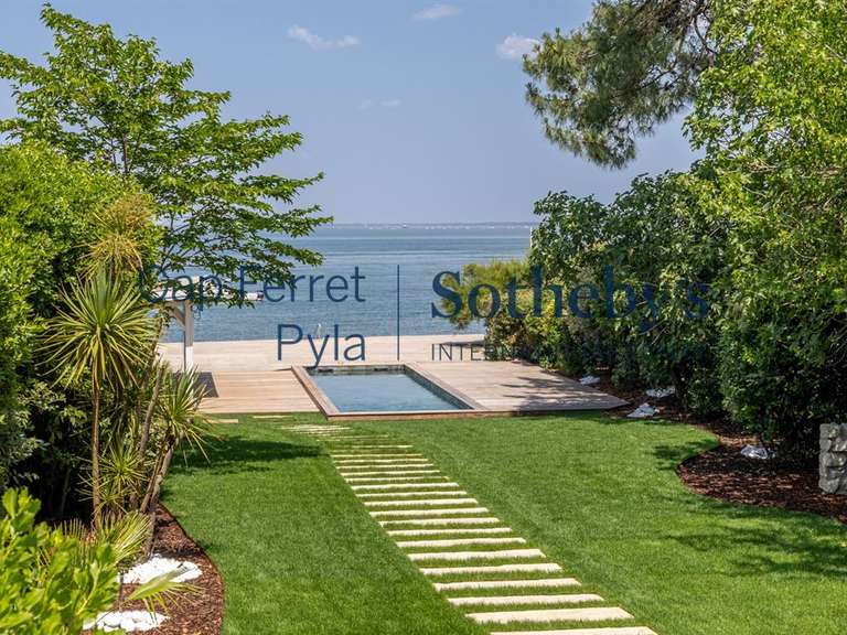 Maison Arcachon - 9 chambres - 472m²