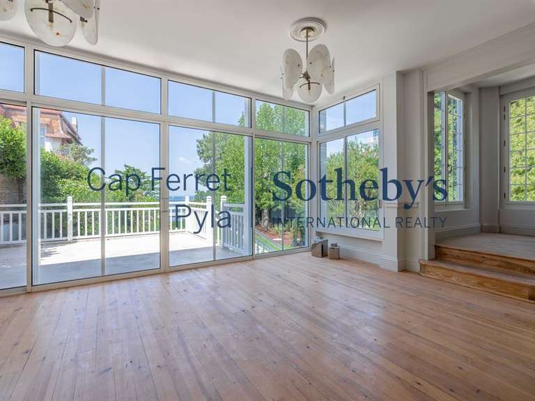 Maison Arcachon - 9 chambres - 472m²