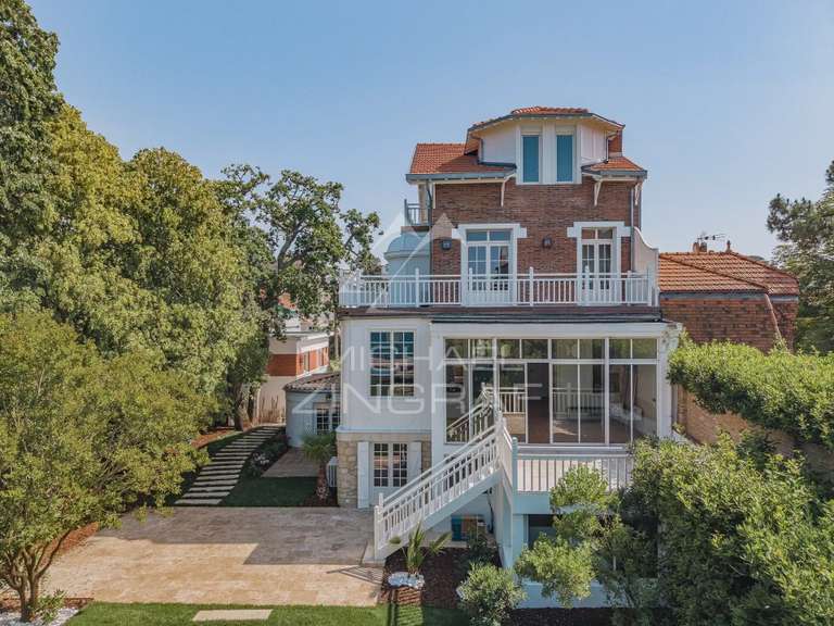 Villa Arcachon - 9 chambres - 510m²