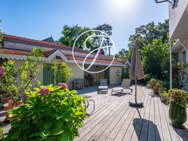 Villa Arcachon - 8 chambres - 300m²