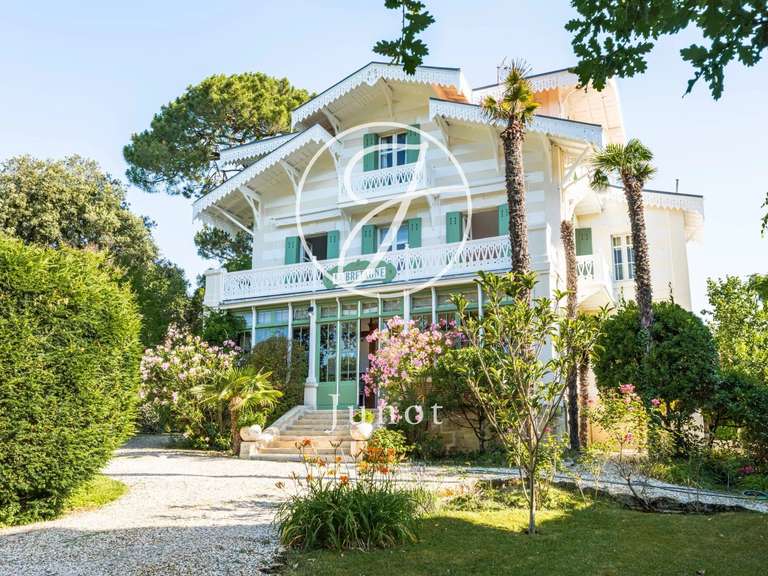 Villa Arcachon - 8 chambres - 300m²