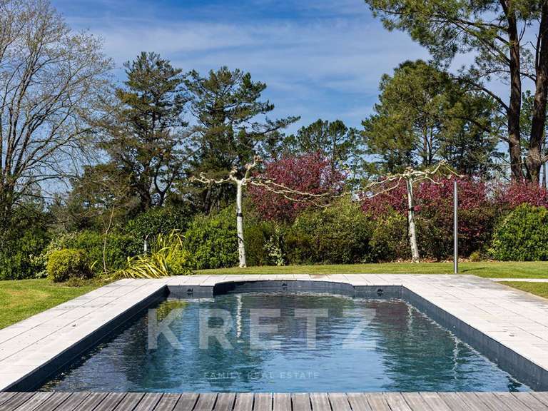 Maison Arcangues - 6 chambres - 315m²