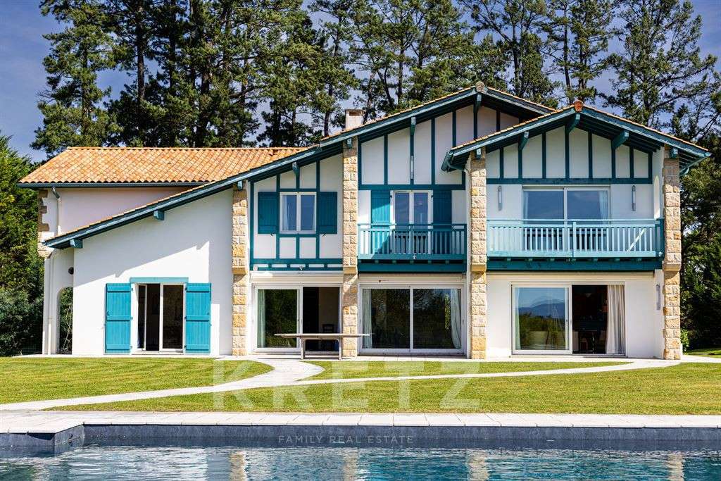House Arcangues