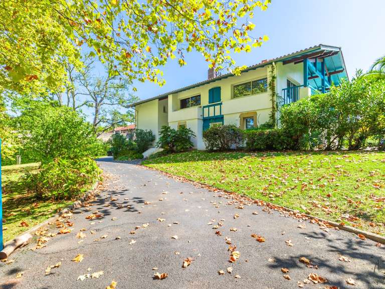 Maison Arcangues - 5 chambres - 300m²