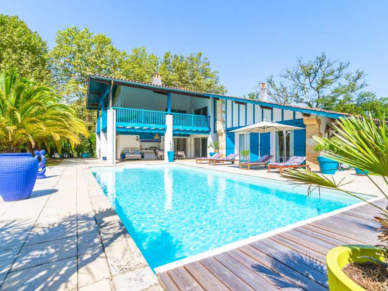 House Arcangues - 5 bedrooms - 300m²