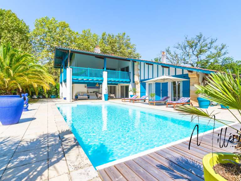 House Arcangues - 5 bedrooms - 300m²