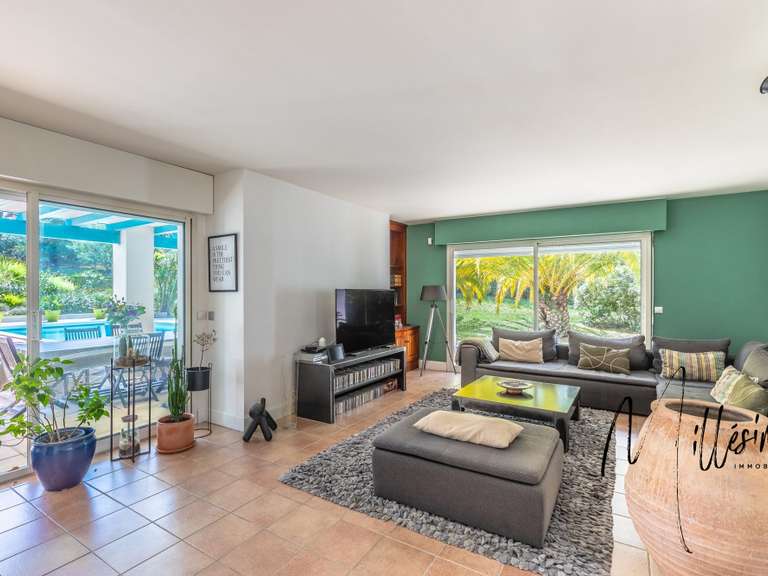 House Arcangues - 5 bedrooms - 300m²