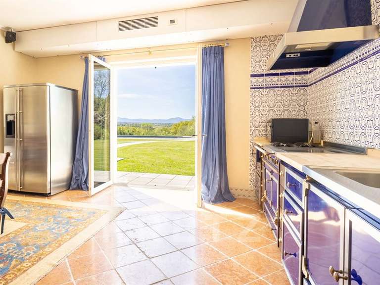 Maison Arcangues - 6 chambres - 315m²