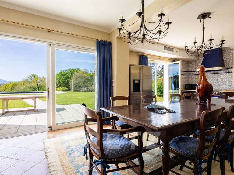 Maison Arcangues - 6 chambres - 315m²