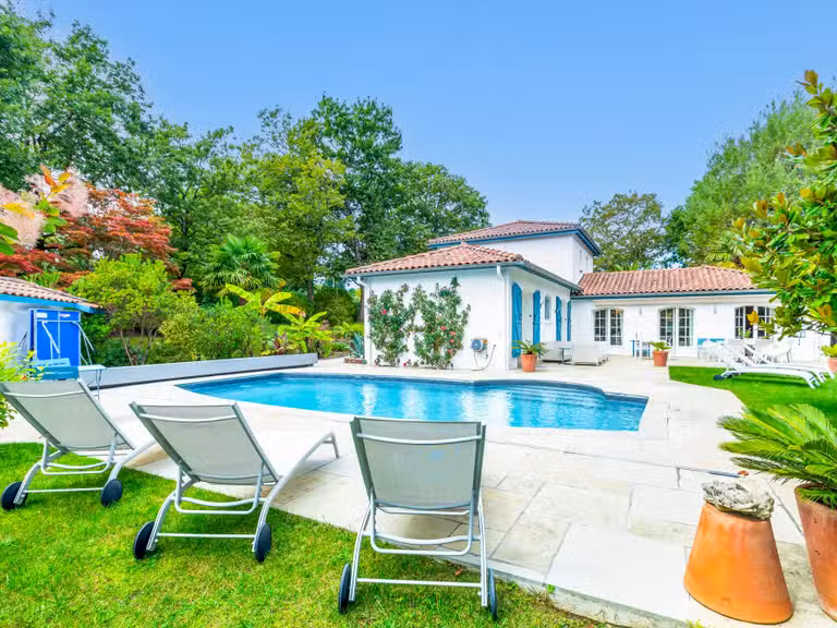 Maison Arcangues - 5 chambres - 200m²