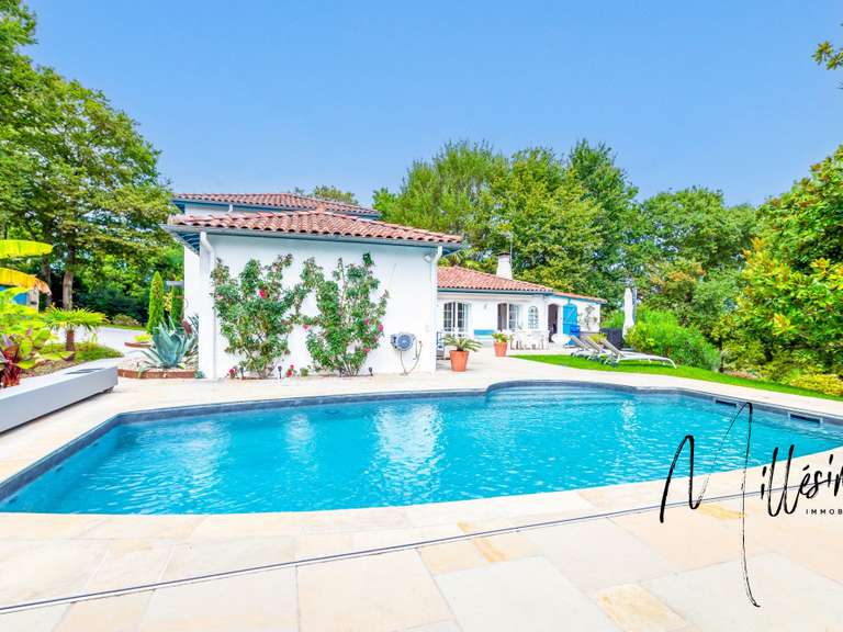 House Arcangues - 5 bedrooms - 200m²