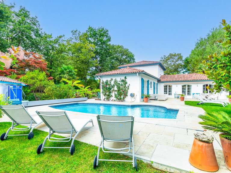 Maison Arcangues - 5 chambres - 164m²