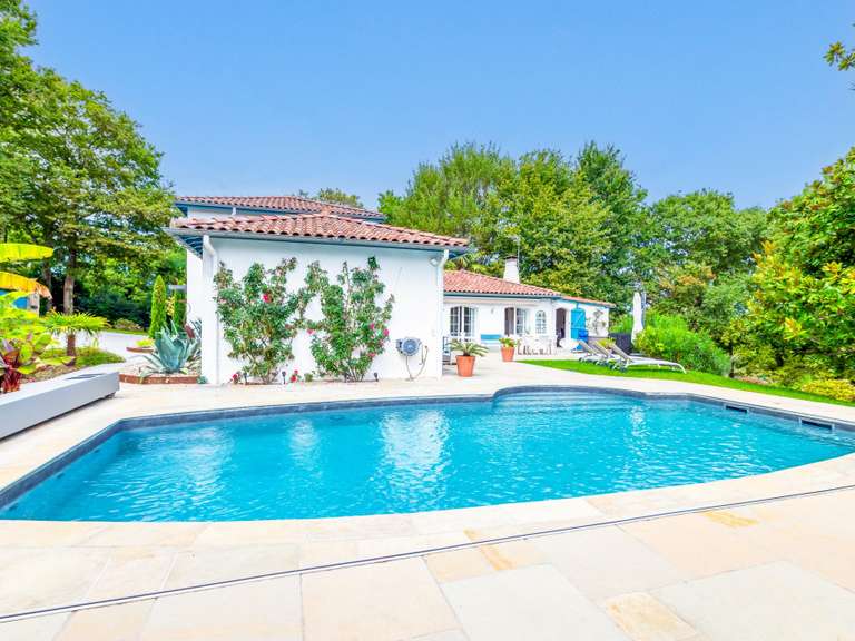 Maison Arcangues - 5 chambres - 200m²