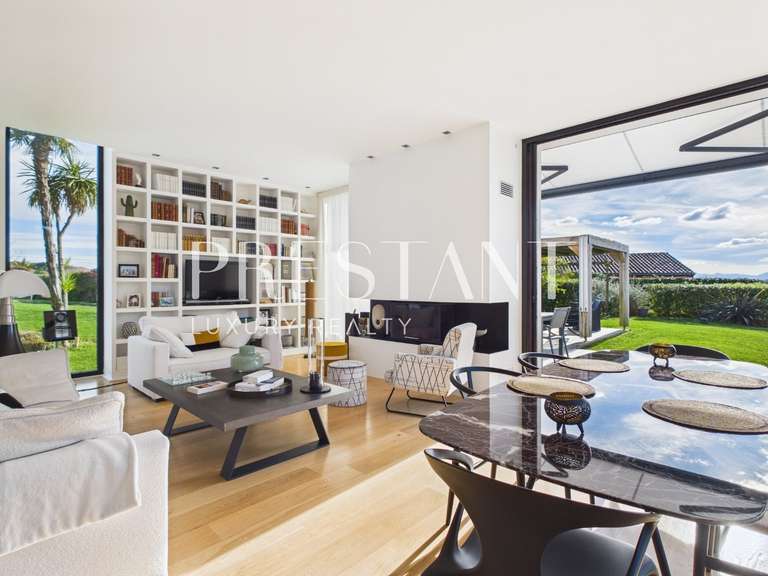 Maison Arcangues - 3 chambres - 220m²