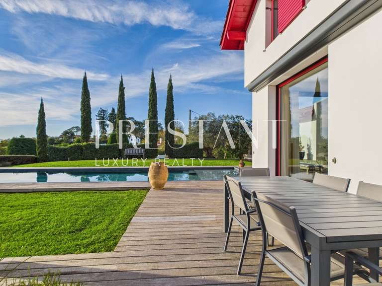 Maison Arcangues - 3 chambres - 220m²