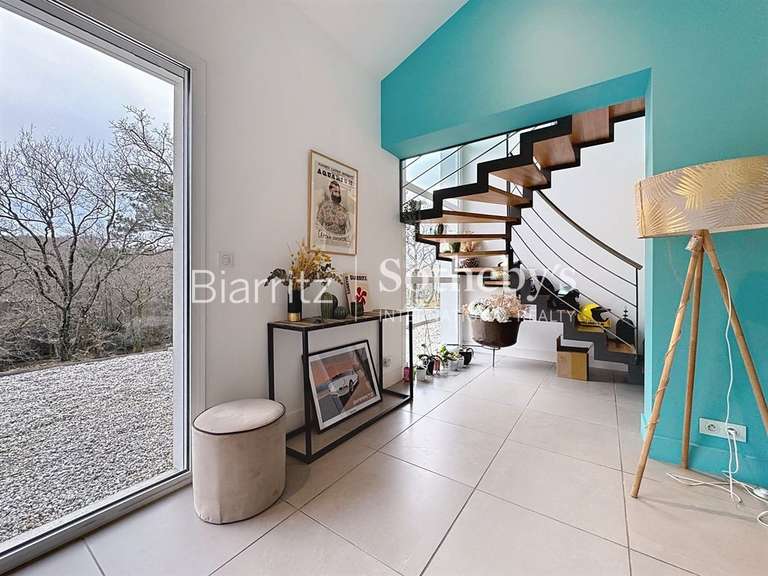 House Arcangues - 4 bedrooms - 154m²