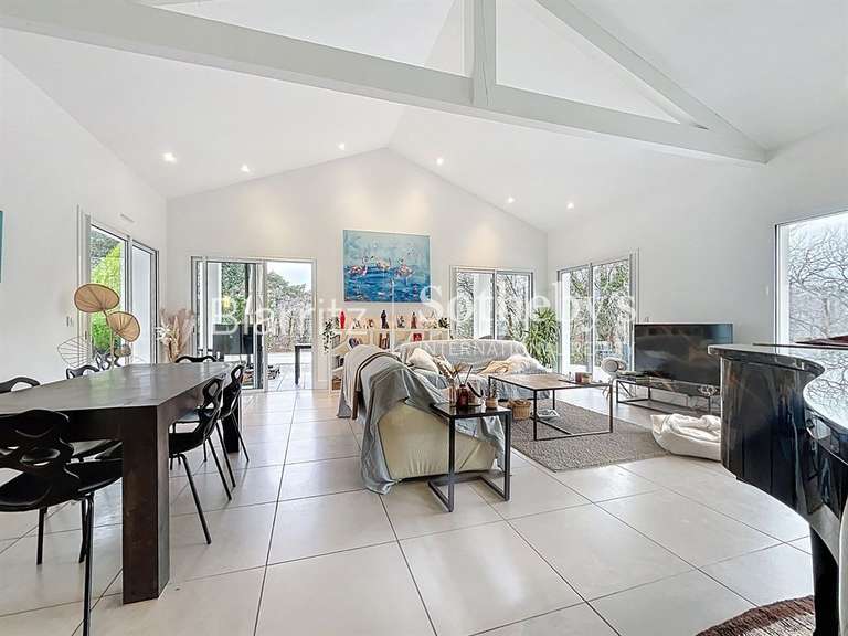 House Arcangues - 4 bedrooms - 154m²