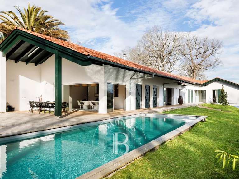 Maison Arcangues - 5 chambres - 387m²