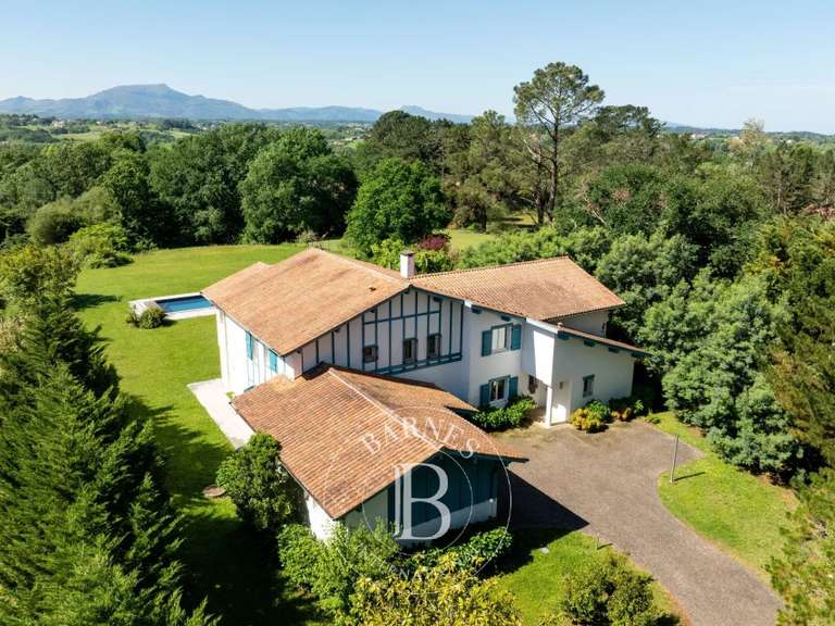 Maison Arcangues - 6 chambres - 312m²